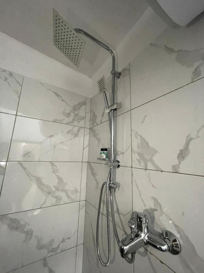 Skrapari Studio Apartment Zhaban Kültér fotó