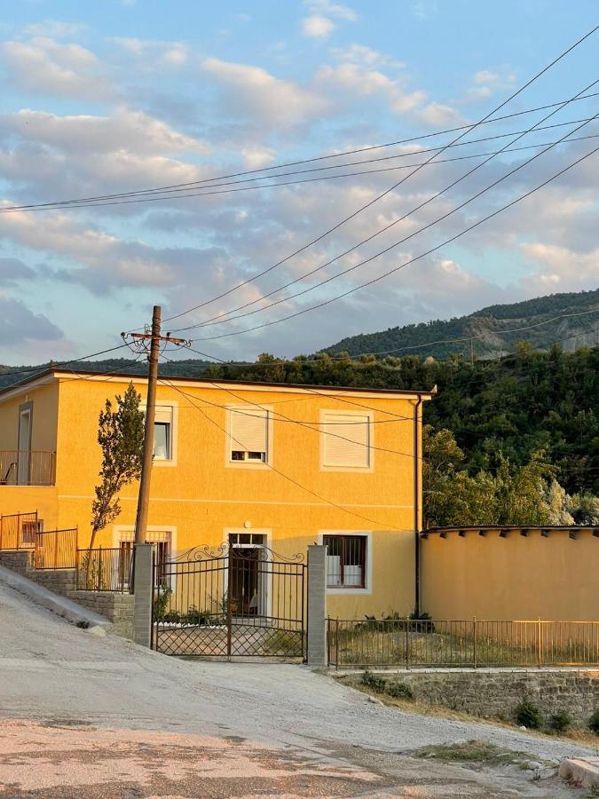 Skrapari Studio Apartment Zhaban Kültér fotó