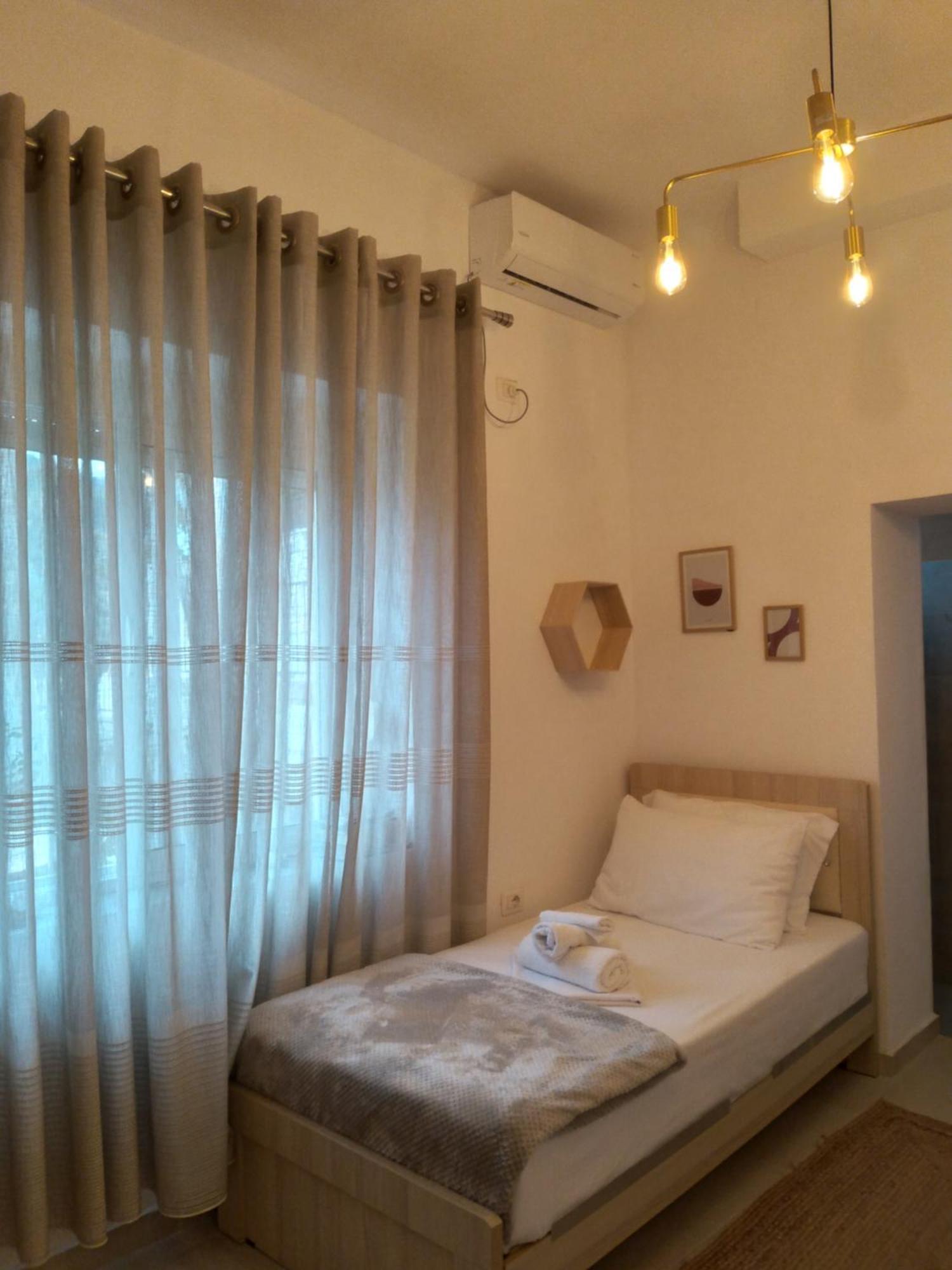 Skrapari Studio Apartment Zhaban Szoba fotó